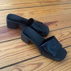 Nicole Miller Platform Sandals size 7